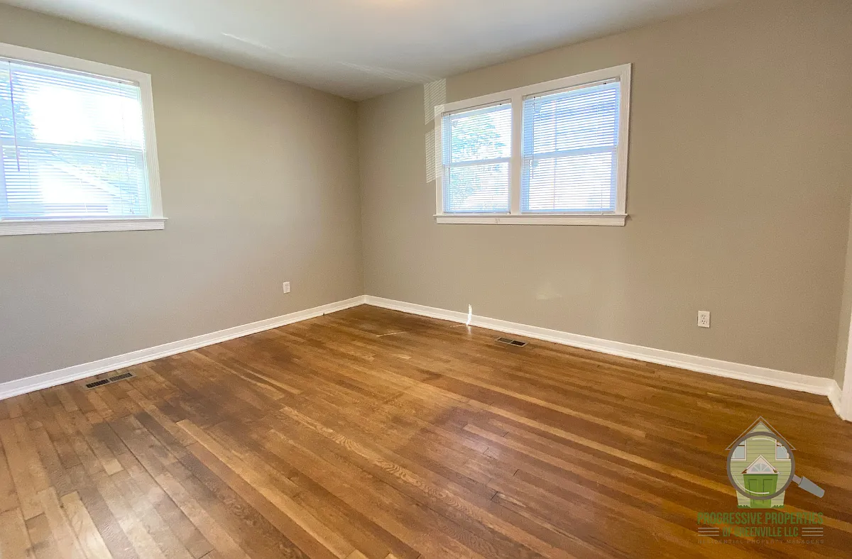 25 Crystal Ave - 1 — Photo 3