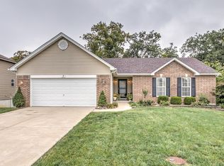 7 Millers Ct, O'Fallon, MO 63366