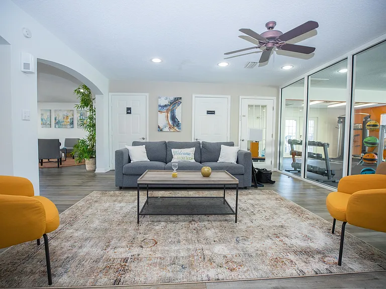 Oakview Landing Apartments — Photo 8