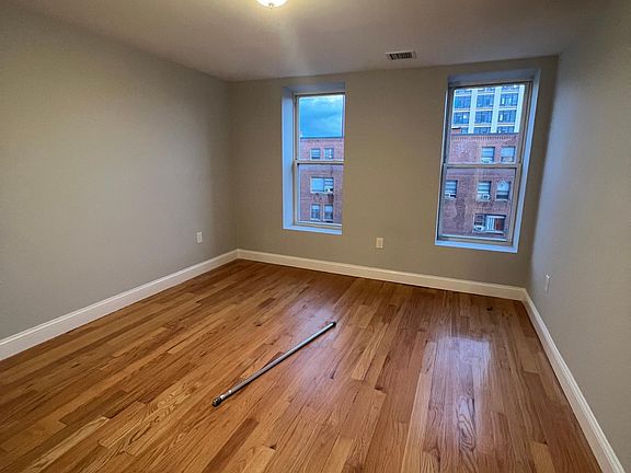 5th image of 187-189 Essex St #3