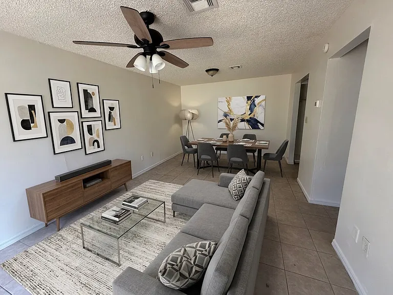 200 W 6th St #210 — Photo 8