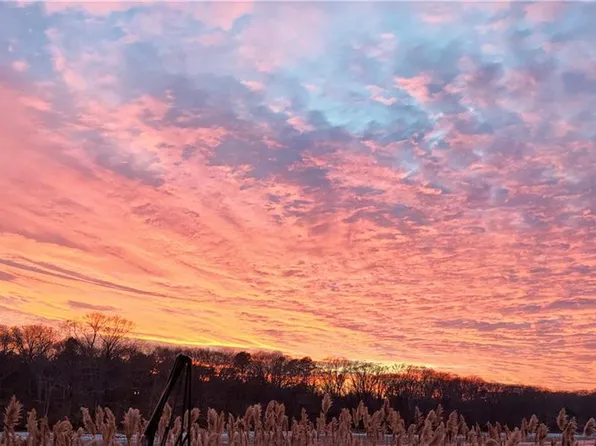 225 Custer St, Warwick, RI 02889