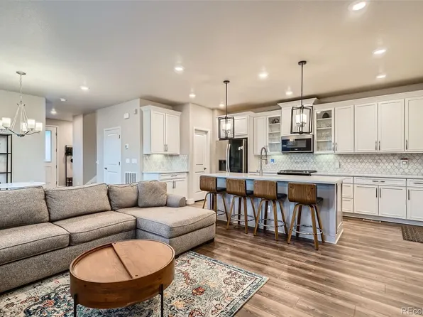 9786 Rosalee Peak Street, Littleton, CO 80125