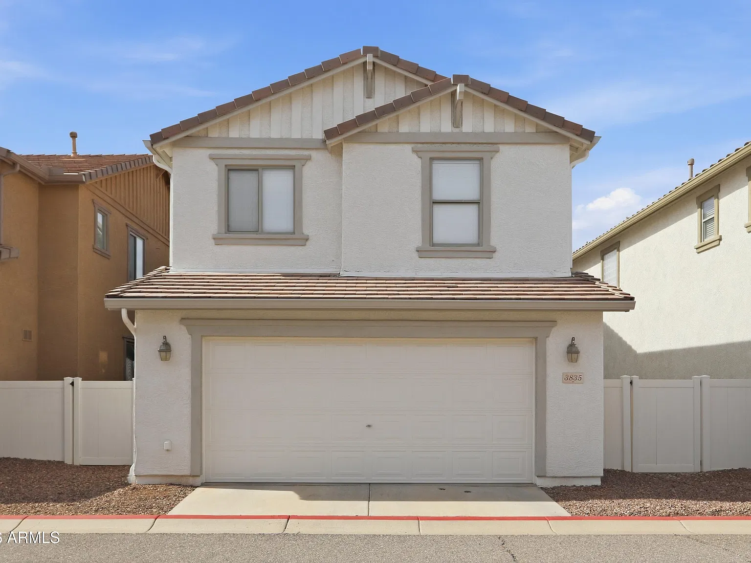 3 bed, 2.5 bath, 1661 sqft, $2,200 — Photo 2