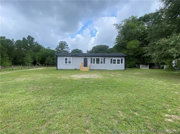 375 Bladen Cir, Fayetteville, NC 28312