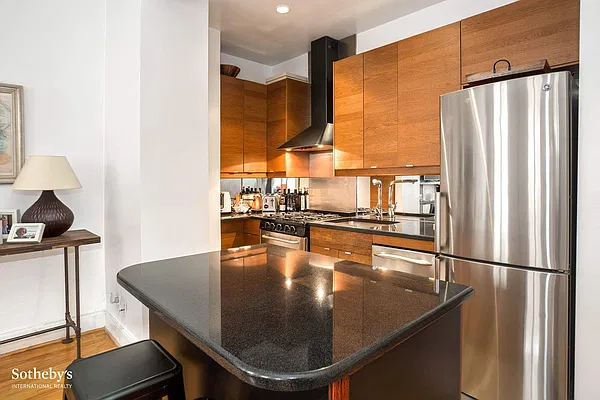 Rented by Sotheby's International Realty | media 10