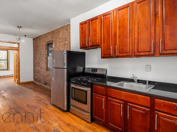 420 Melrose Street image 1 of 20