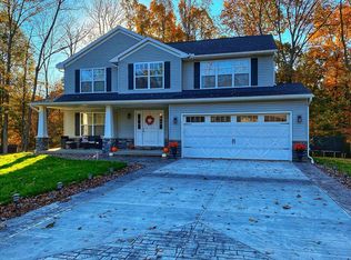 16 Cory Dr, Parkersburg, WV 26104