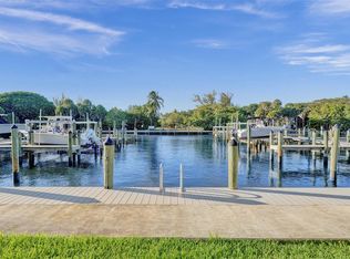 2724 Treasure Cove Cir, Fort Lauderdale, FL 33312