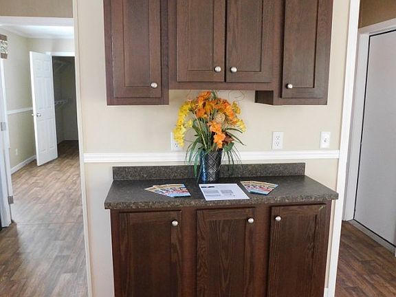3rd image of 5511 E Shore Dr