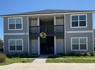 585 Century 21 Dr #4, Jacksonville, FL 32216