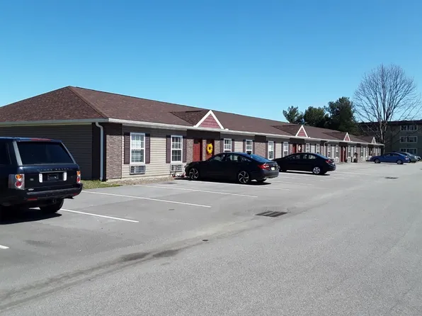 5187 Westgate Dr, Girard, PA 16417