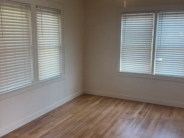 221 N Chicksaw Ave — Photo 4