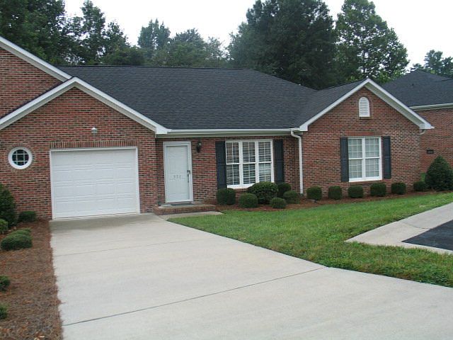 1st image of 551 Queen Brogan Ct