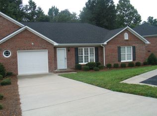 551 Queen Brogan Ct, Gastonia, NC 28054