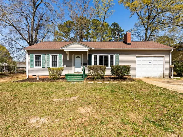 102 Ridgeway St, Abbeville, SC 29620
