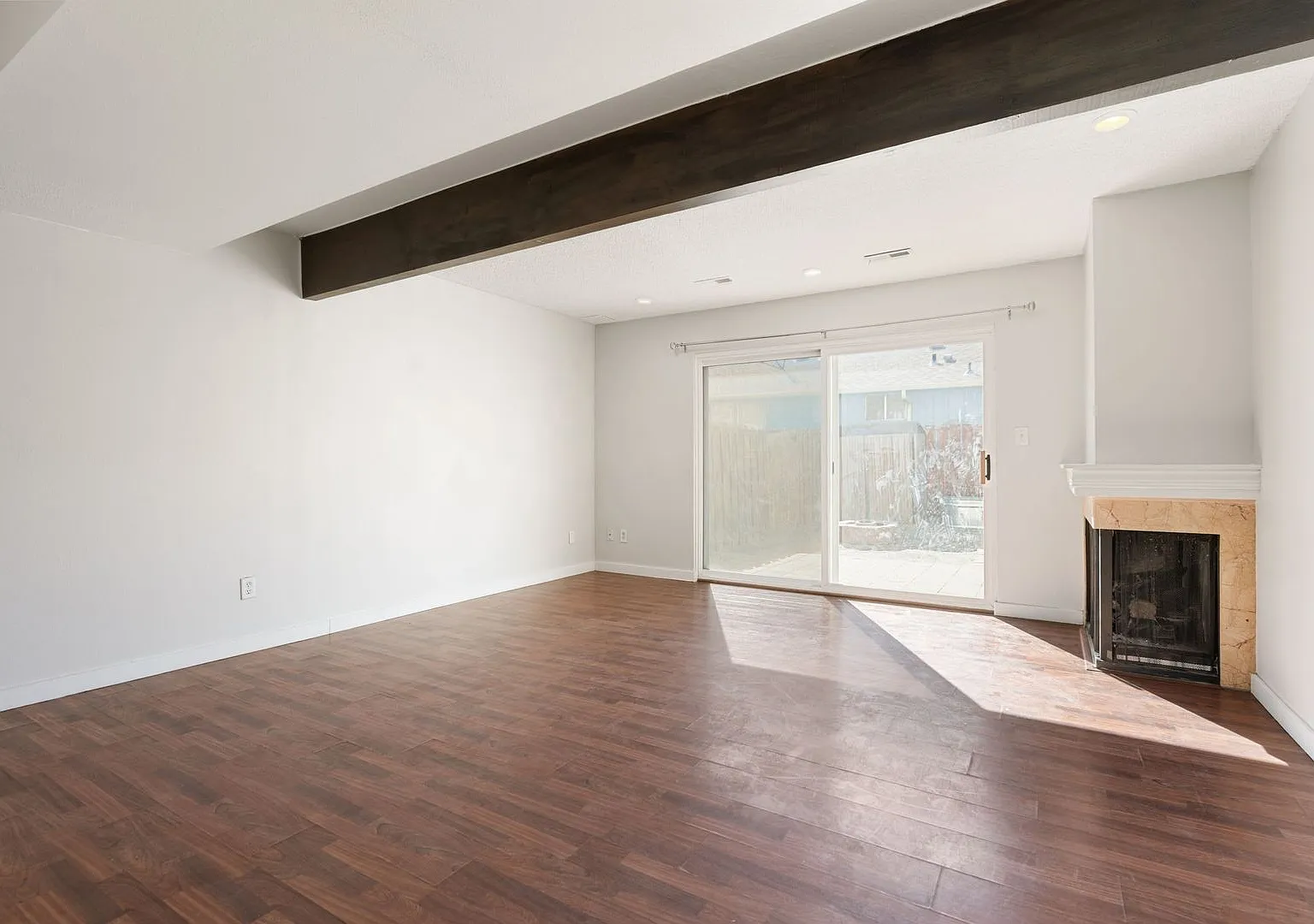 2 bedroom, 1 bathroom in Loveland. — Photo 3