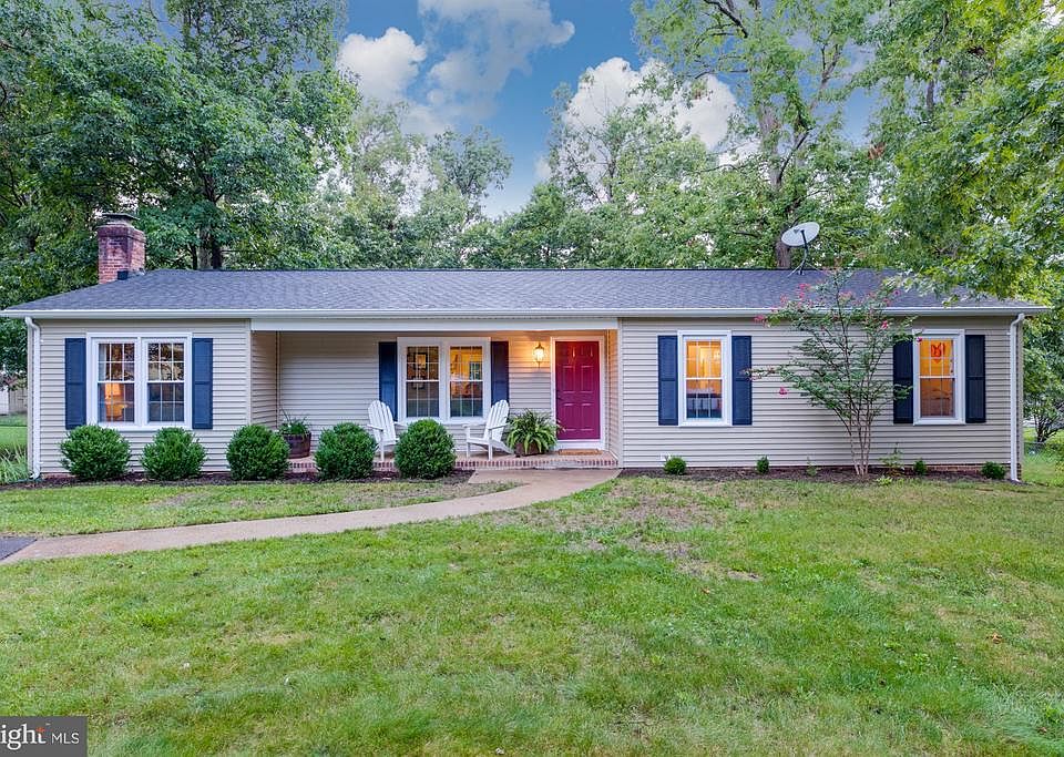 1st image of 207 Wyatt Dr