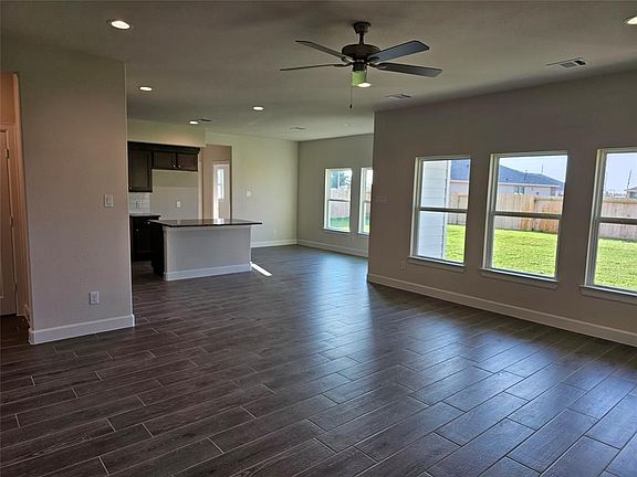 3rd image of 1118 Brahma Cir