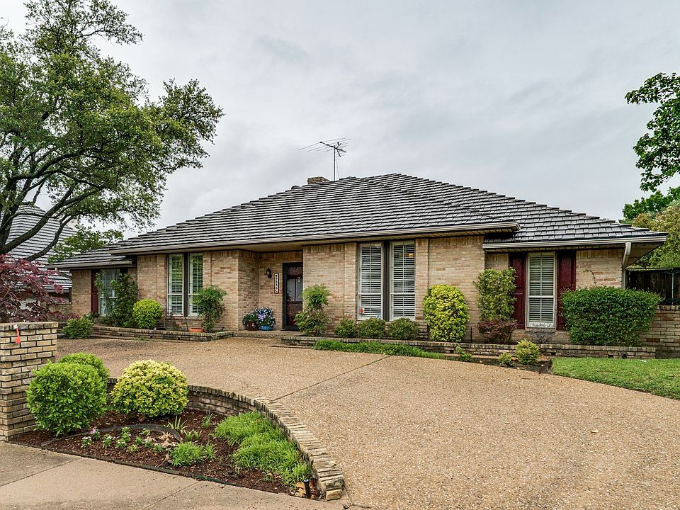 1st image of 9636 Robin Meadow Dr