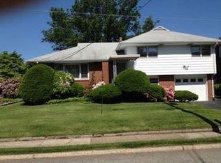 74 Highview Ave, Bergenfield, NJ 07621