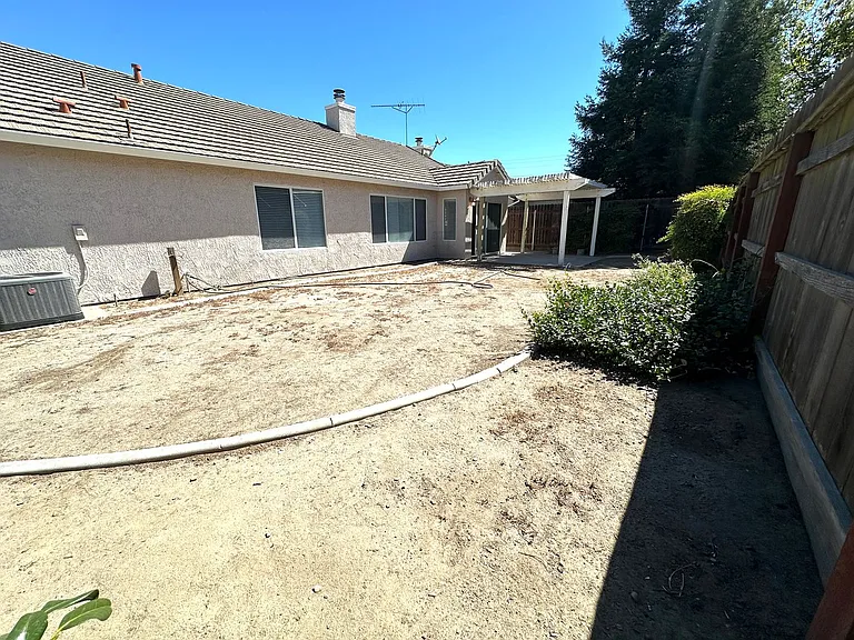 366 Vasche Ave — Photo 23
