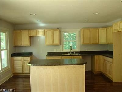 3rd image of 11017 Asbury Rd