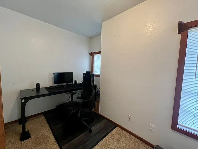 1130 Hemlock Ct — Photo 22