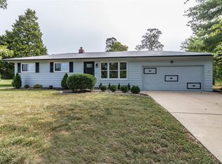 124 Shirley Ln, Ballwin, MO