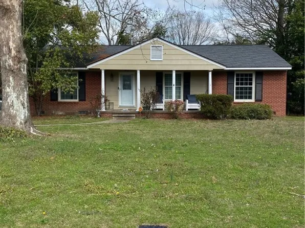472 Albemarle Dr, Fayetteville, NC 28311