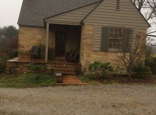 661 Huckleberry Ln, Crossville, TN 38555