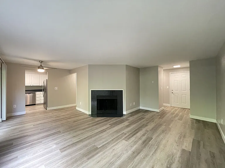 Redmond Park Apts — Photo 30