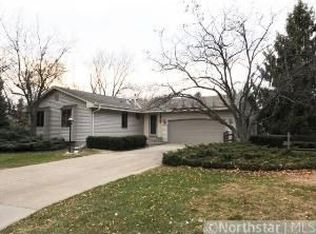 9932 Nord Cir, Bloomington, MN 55437