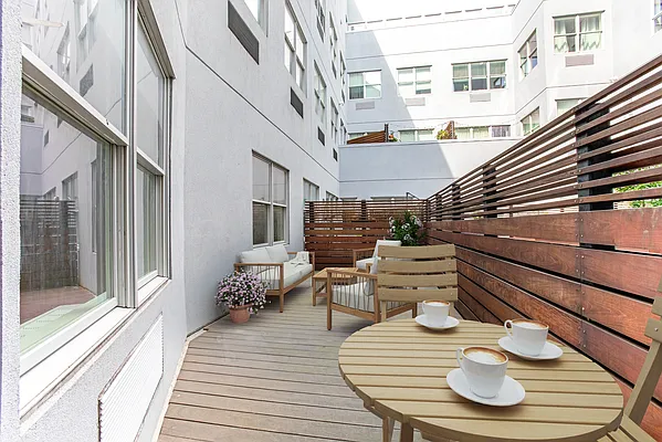 Rented by Compass | media 9