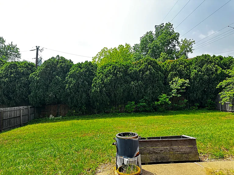 1011 Westgate Dr — Photo 19