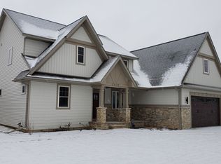 2631 Avalon Woods Dr, Portage, MI 49024