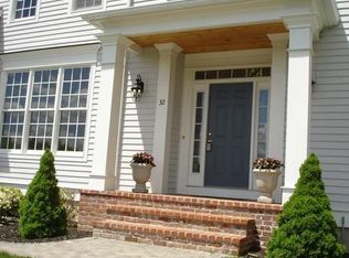 32 King Richards Ct, Avon, CT 06001