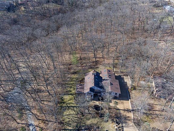 2nd image of 11 Roosevelt Dr