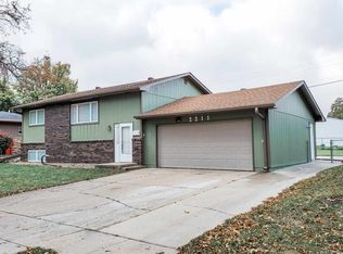 2211 Western Ave, Yankton, SD 57078
