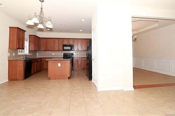5th image of 8549 Magnolia Springs Dr