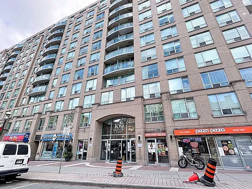 109 Front St E Photo 1