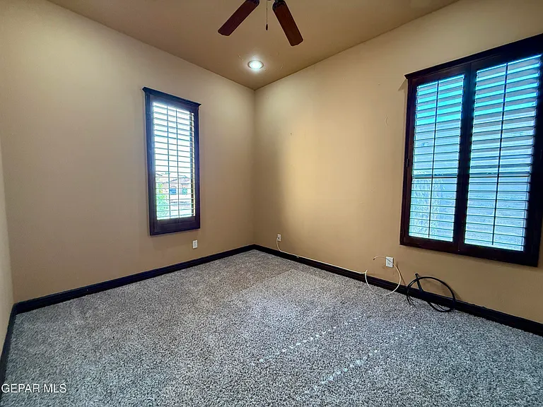 7331 Brays Landing Dr — Photo 24