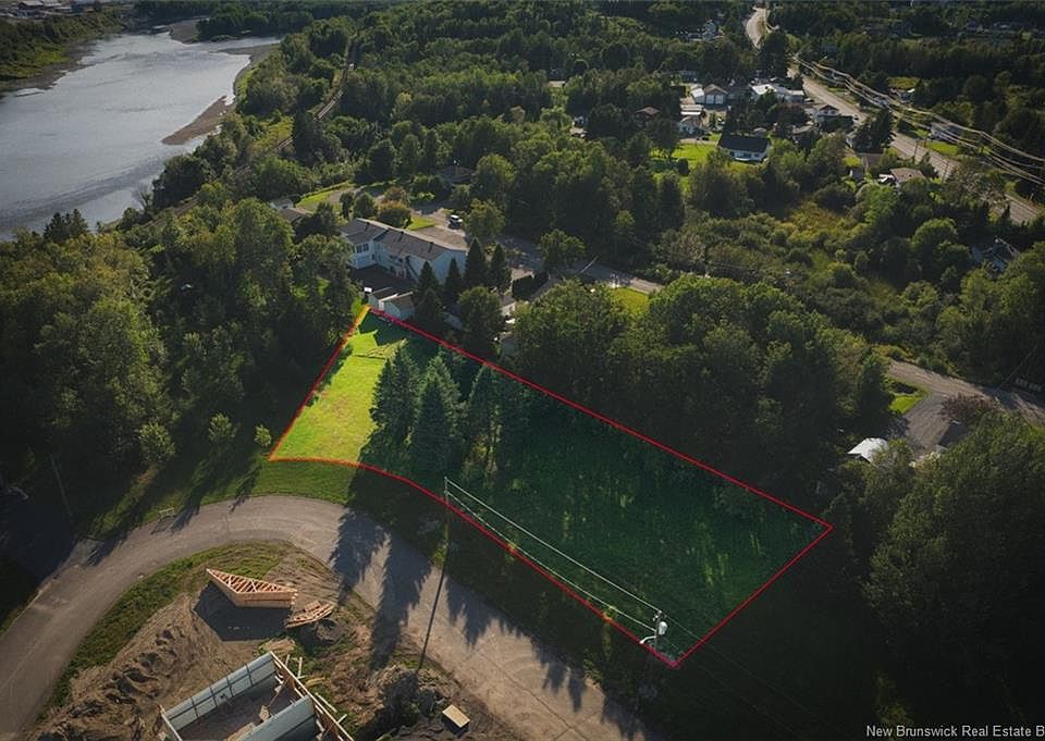 2nd image of LOT Renay St
