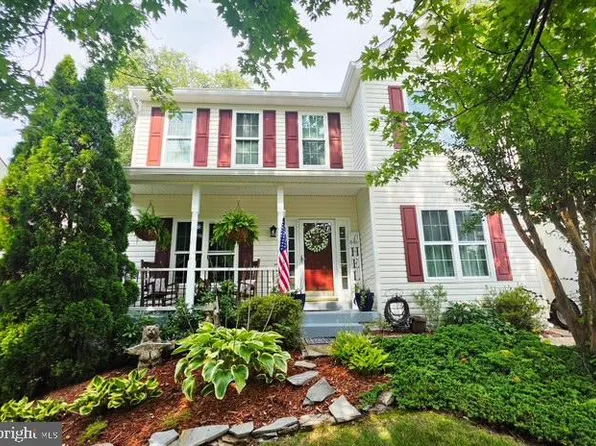4 Saint Christophers Dr, Stafford, VA 22556