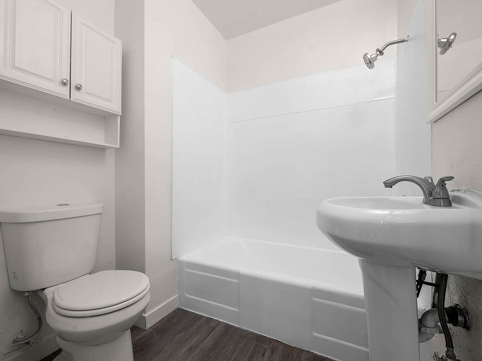 1st image of 6110 10th Ave #111