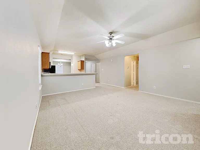 20014 Windcroft Hollow Ln — Photo 2
