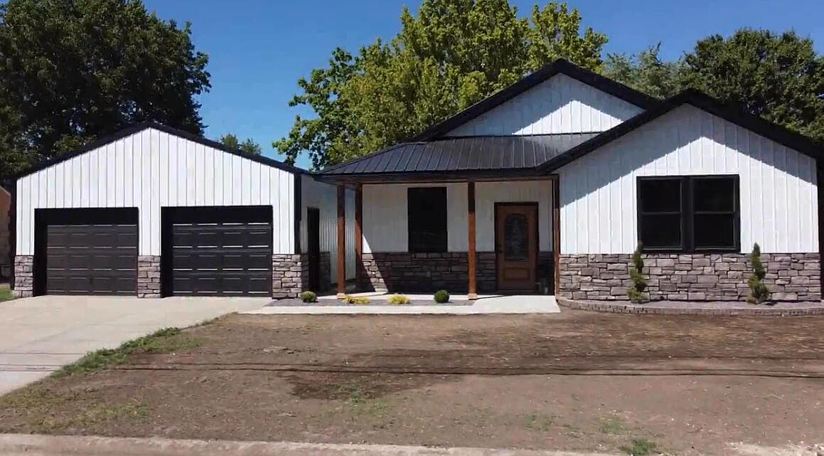 317 East Summit Street, Bolivar, MO 65613 MLS 60250975 Zillow