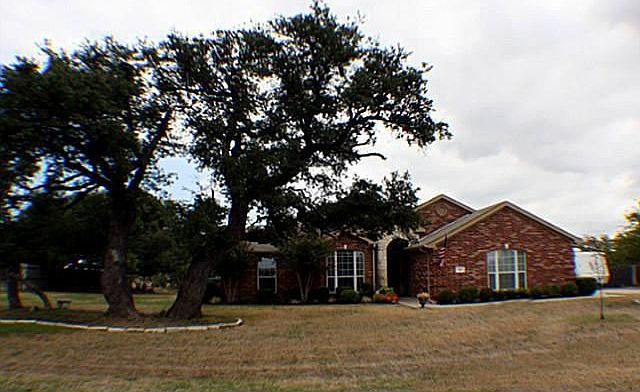 1st image of 147 Meadow Park Dr