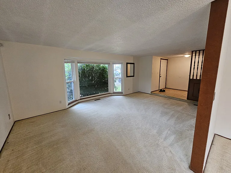 32019 26th Ave SW — Photo 5