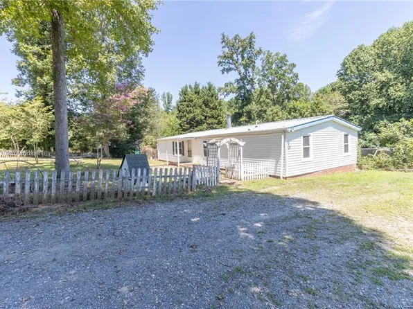 5718 Surrie Trl, Pleasant Garden, NC 27313